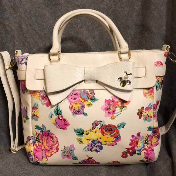 Betsey Johnson Handbags - Betsey Johnson Floral Purse